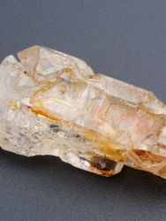 Petroleum quartz
